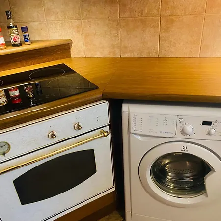 公寓 Cozy Oldtown Next Of Town Hall Square