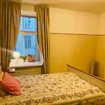 Apartament Cozy Oldtown Next Of Town Hall Square Tallin