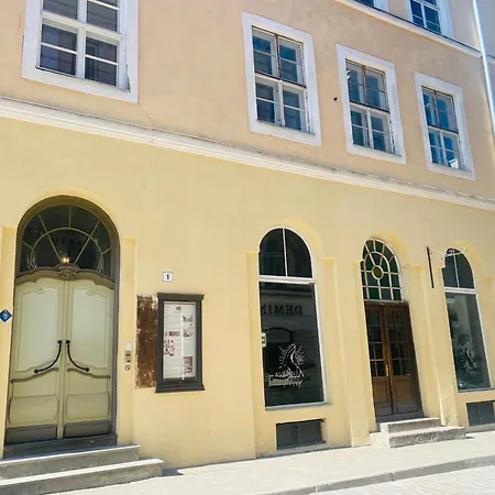 Lägenhet Cozy Oldtown Next Of Town Hall Square